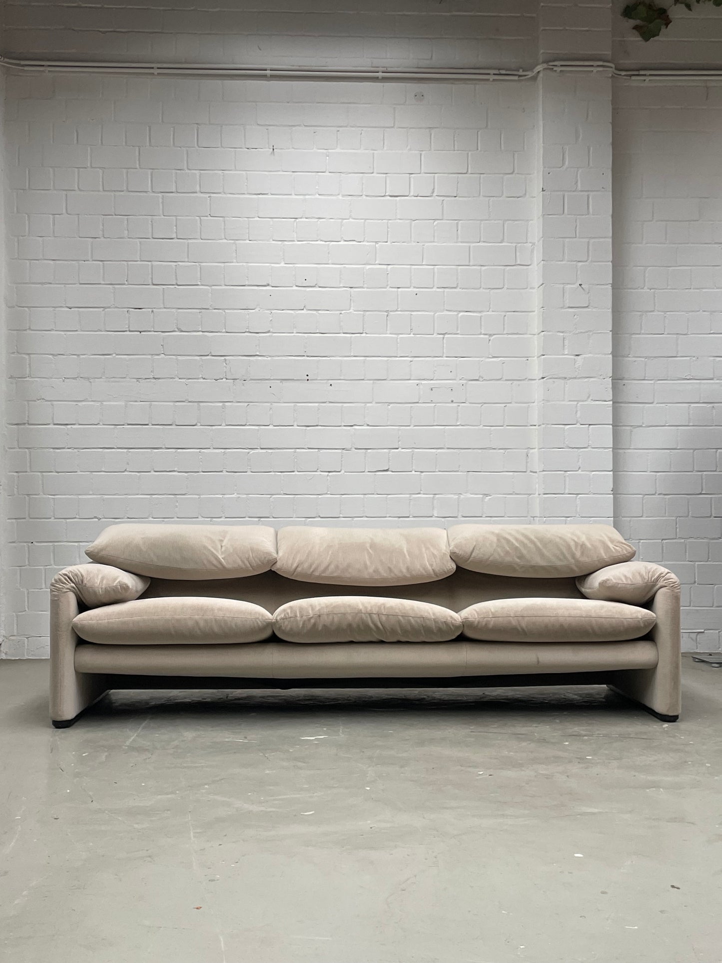 Maralunga | 675/3 | 3-Sitzer | Sofa | Stoff | Vico Magistretti für Cassina