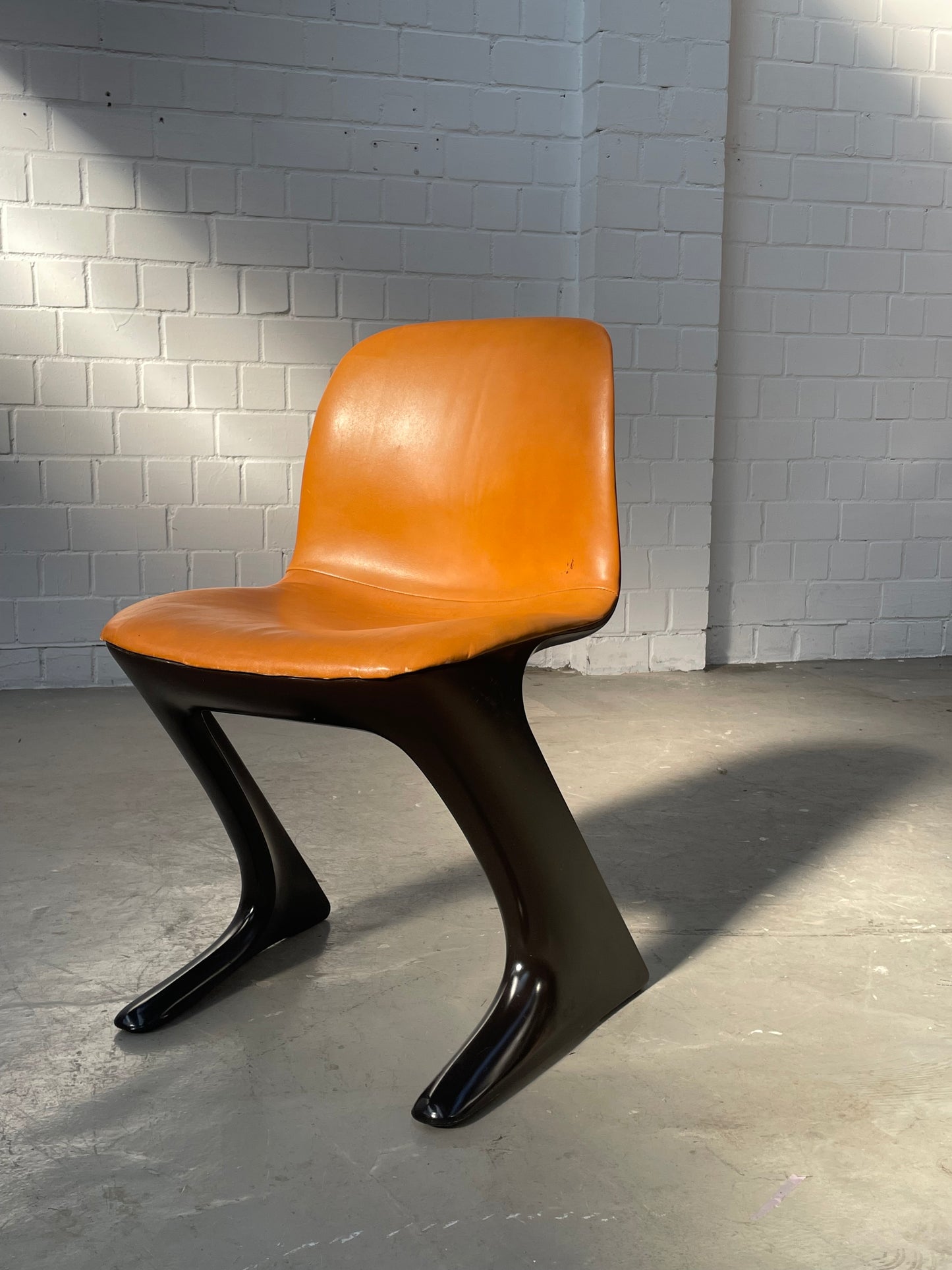 Ein Paar | Ernst Mockl | Z-Chair | Horn  Collection | gepolstert |