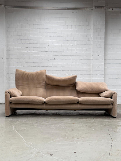 Vico Magistretti | Cassina | Maralunga | Sofa | Gestreifter 3-Seater |  Missoni fabric | Italy | couch