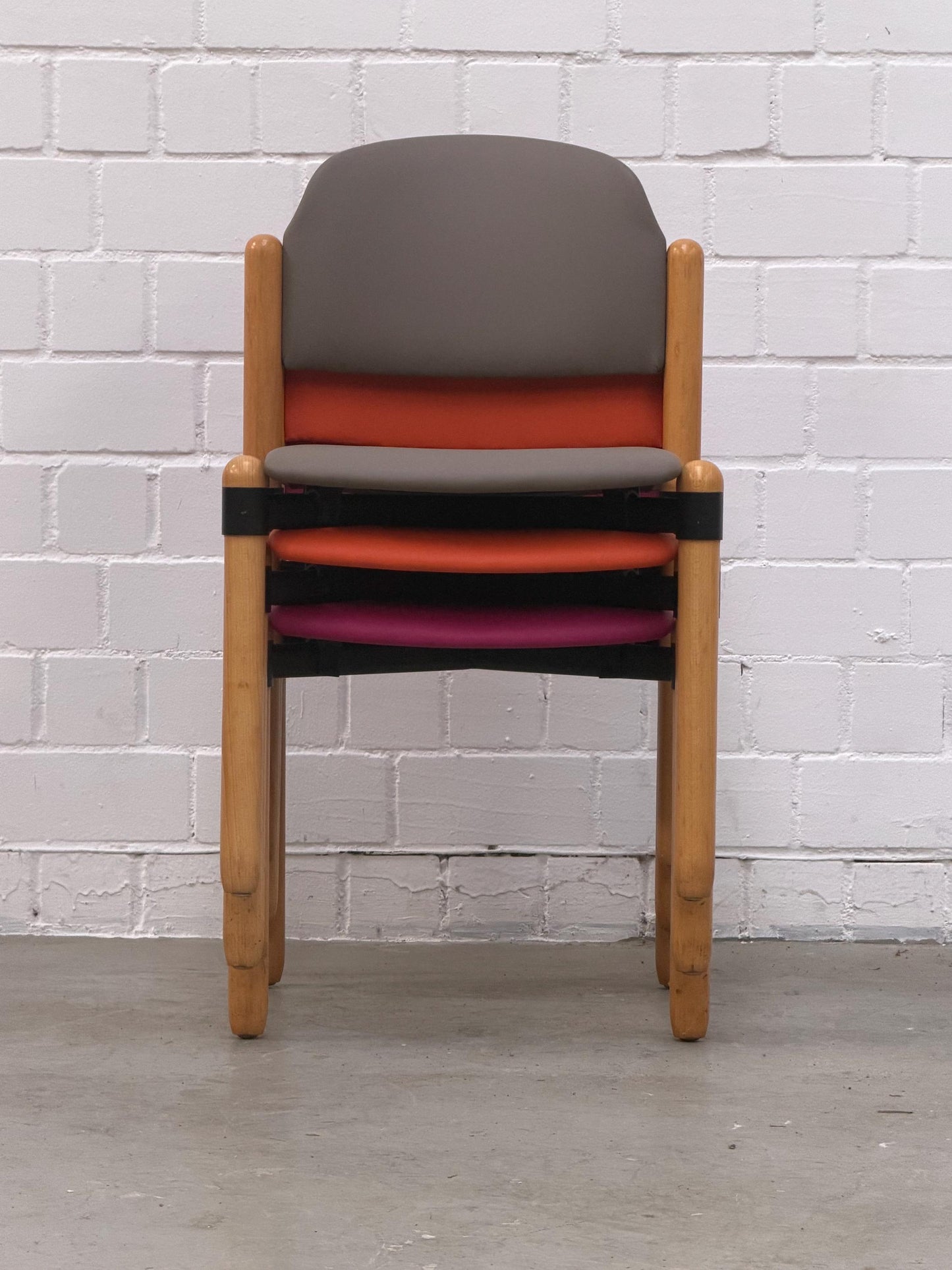 Mid Century | stackable | modern | West Germany | dining chair | Fröscher Sitform | fresh upholstered