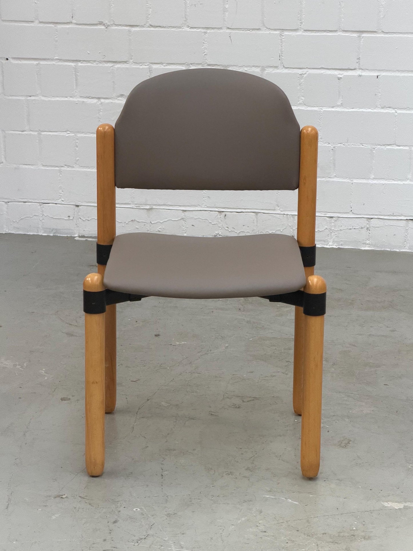 Mid Century | stackable | modern | West Germany | dining chair | Fröscher Sitform | fresh upholstered
