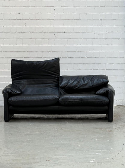 675 Maralunga | Vico Magistretti | Cassina | black Leather | Made in Italy