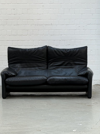 675 Maralunga | Vico Magistretti | Cassina | black Leather | Made in Italy