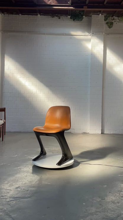 Ein Paar | Ernst Mockl | Z-Chair | Horn  Collection | gepolstert |